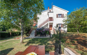 Lovely Apartment In Kastelir With Wifi